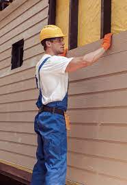 Siding Removal and Disposal in Edinburg, IL